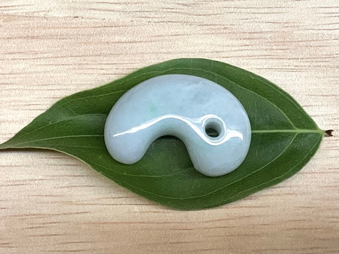 ✳古代からの吉祥幸運の勾玉‼️ 外部鑑別書取得品‼️糸魚川