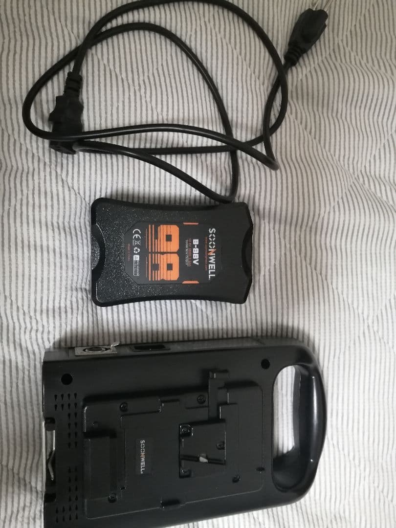 SOONWELL オンライン Vマウントバッテリー＋チャージャー SOONWELL V