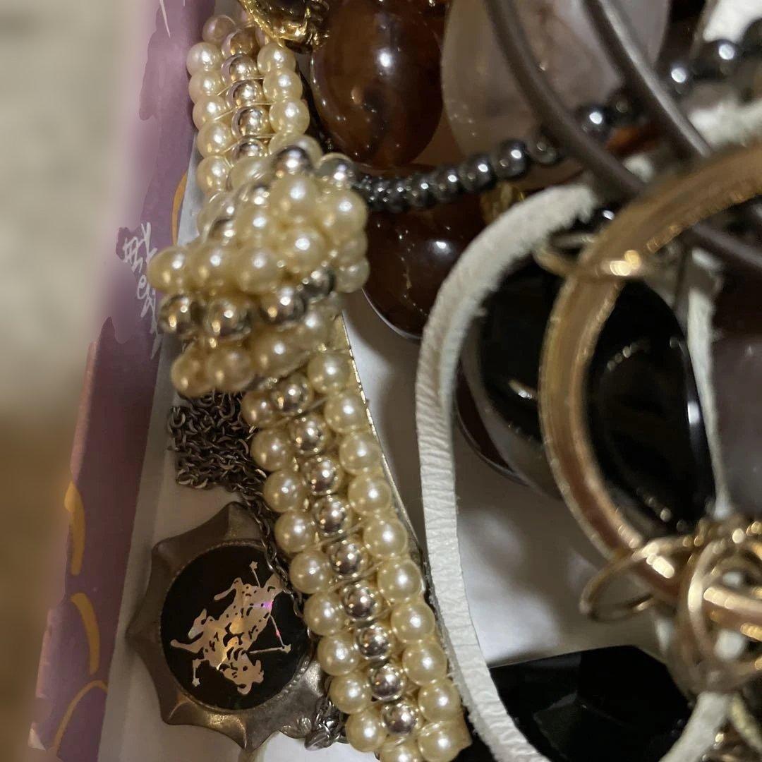 ひろ　　遺品整理　大量アクセサリーまとめ ミッシェルクランネックレスあり