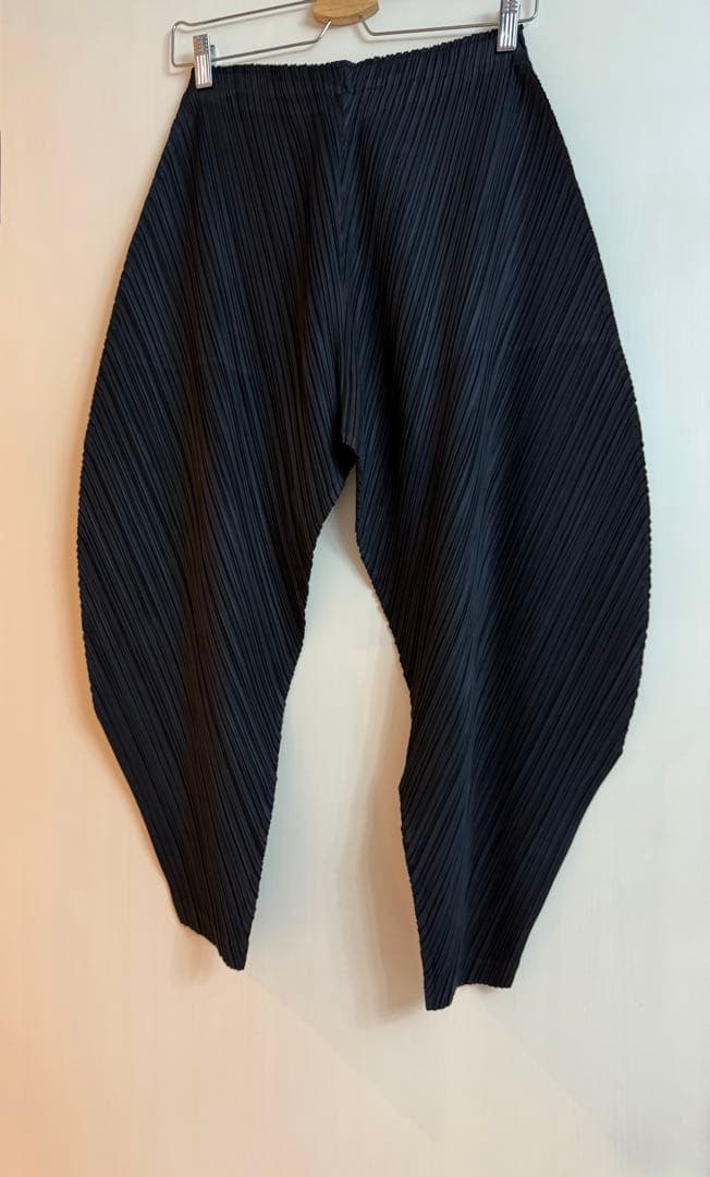 美品 PLEATS PLEASE イッセイミヤケ パンツ