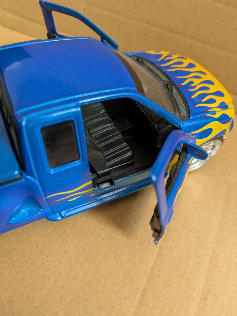 フォード F-150　フレアサイド・スーパーキャブ・ピックアップ　1/24