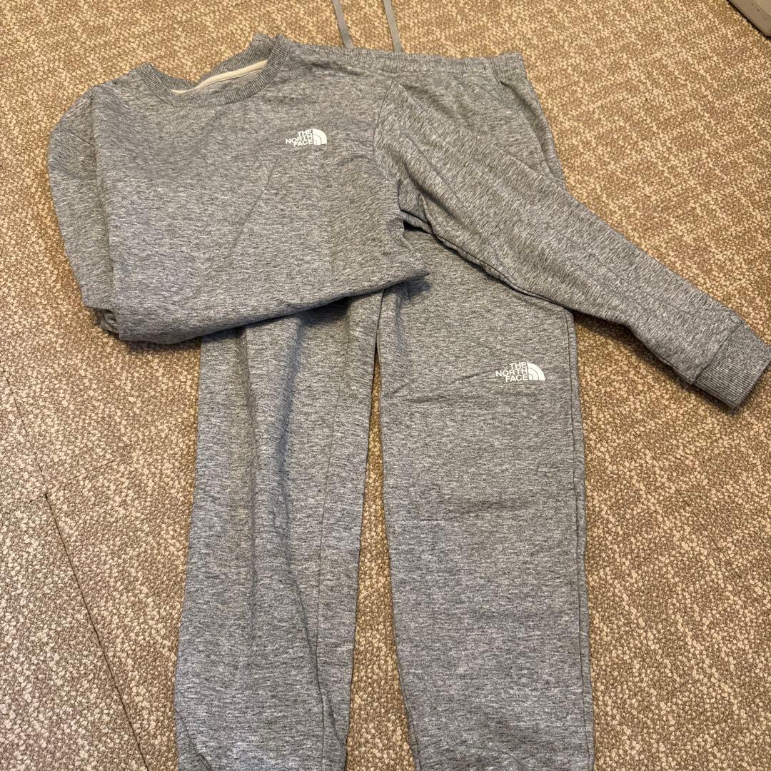 セールTHE NORTH FACE キッズ スウェットセットミックスグレーポーチ