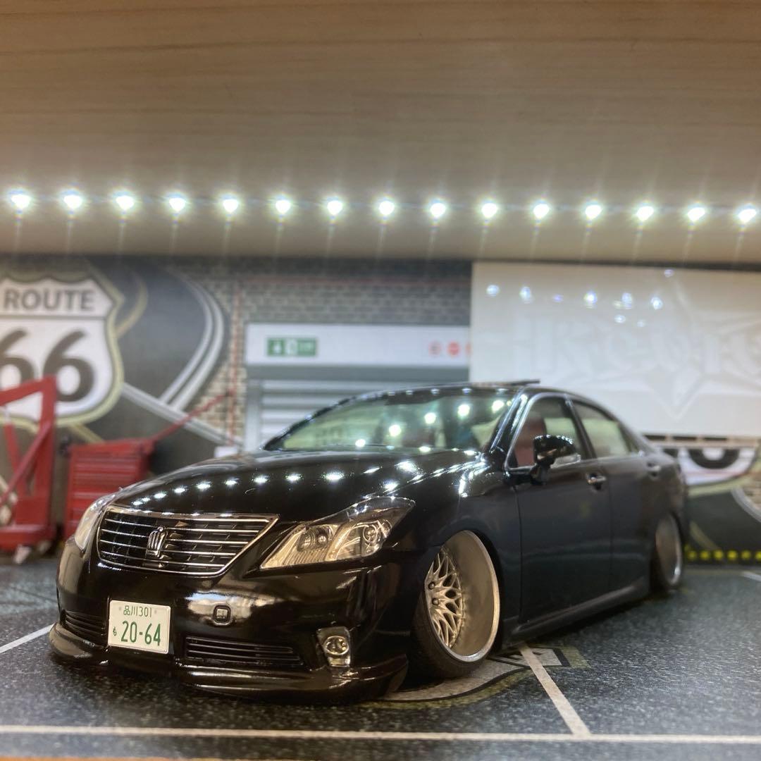 プラモデル完成品 アオシマ 1/24 202クラウンロイヤルカスタム 【完成