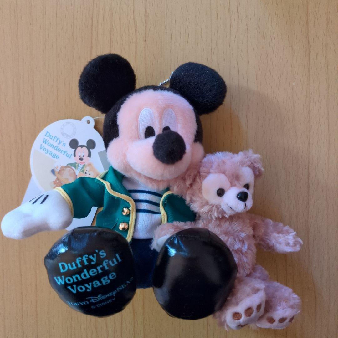 ダッフィー ミッキー ぬいぐるみバッジ - メルカリ