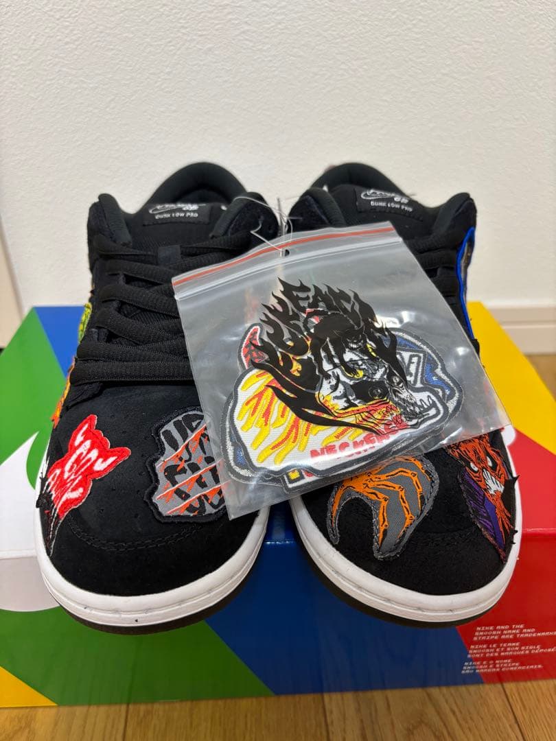 Nike SB Dunk Low ネックフェイス