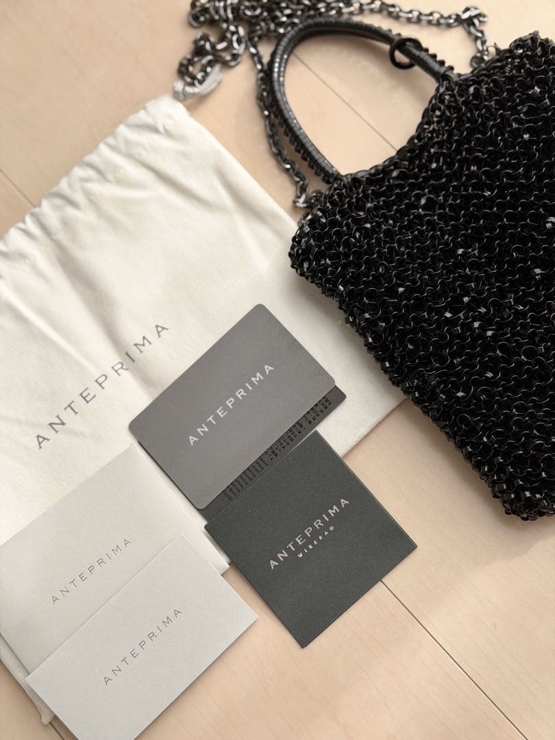 アンテプリマ♡スタンダード　ミニアトゥーラ　ブラック　ショルダーバッグ