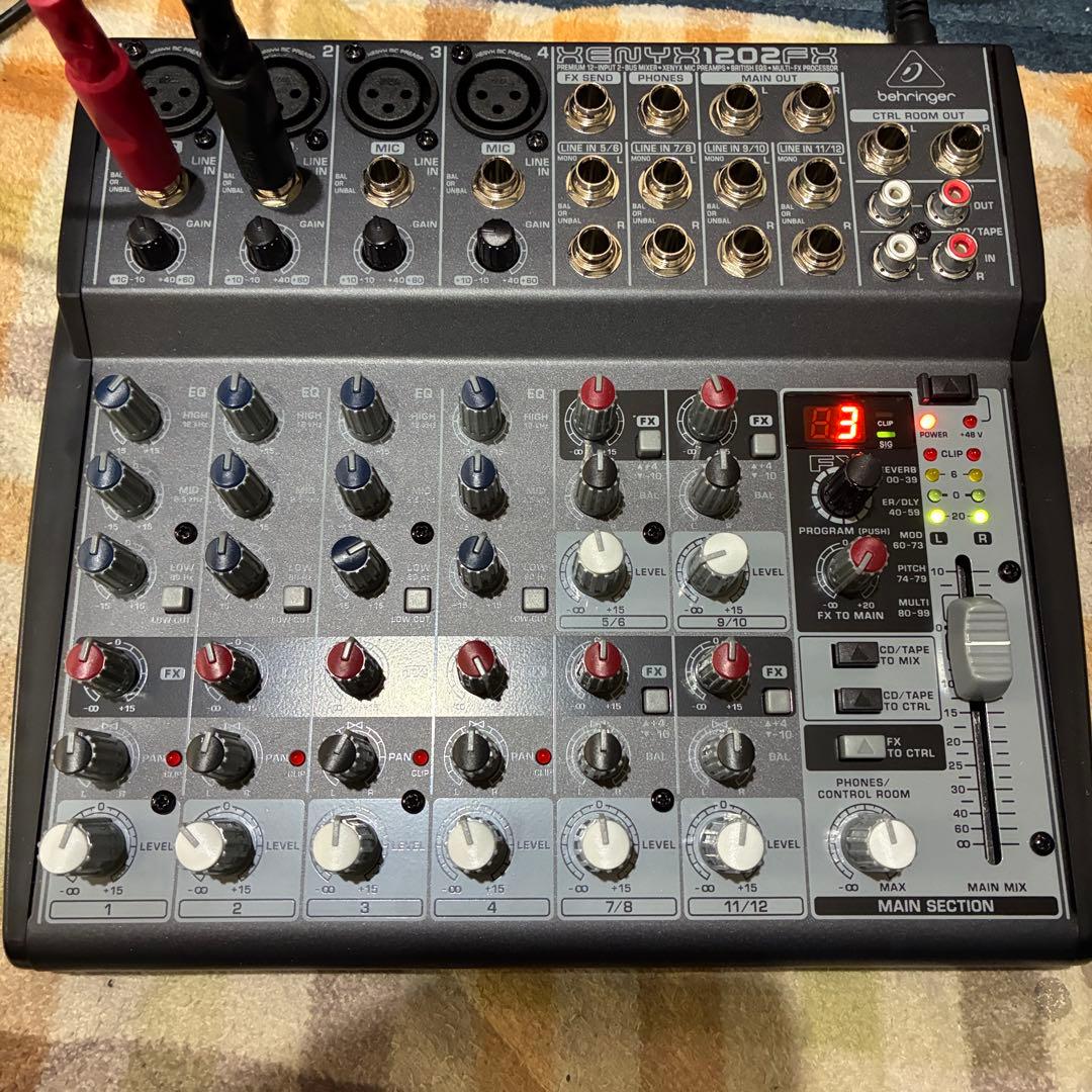 ほぼ新品　Behringer XENYX 1202FX アナログミキサー
