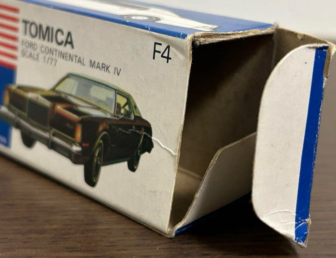 青箱 トミカ フォード コンチネンタル マークIV