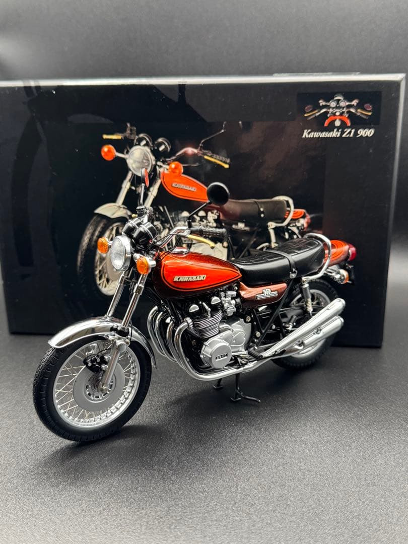 MINICHAMPS 1/12 Kawasaki Z1 900キャンディブラウン
