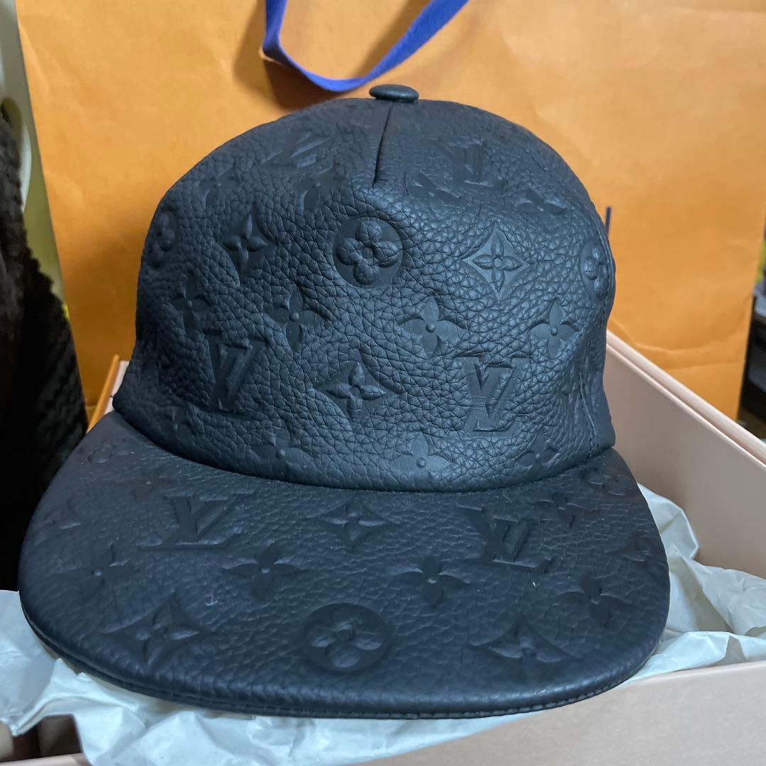 ルイヴィトン　レザーキャップ　メンズ　ブラック ルイ・ヴィトン LOUIS VUITTON モノグラム シャドウレザー キャップ
