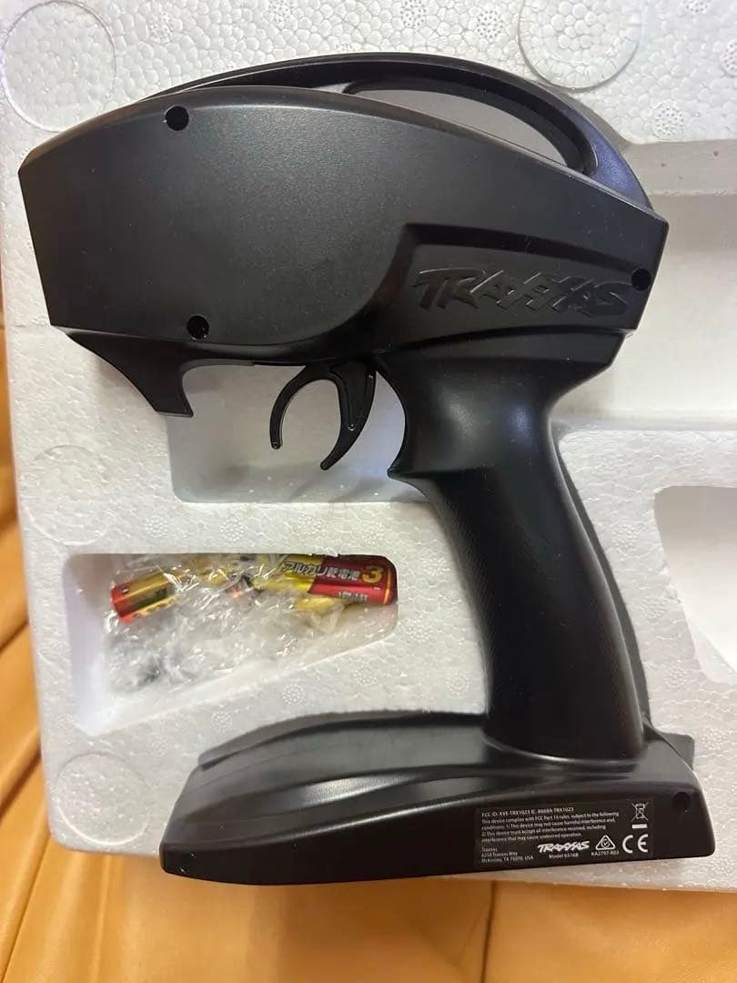 トラクサス　ラジコン