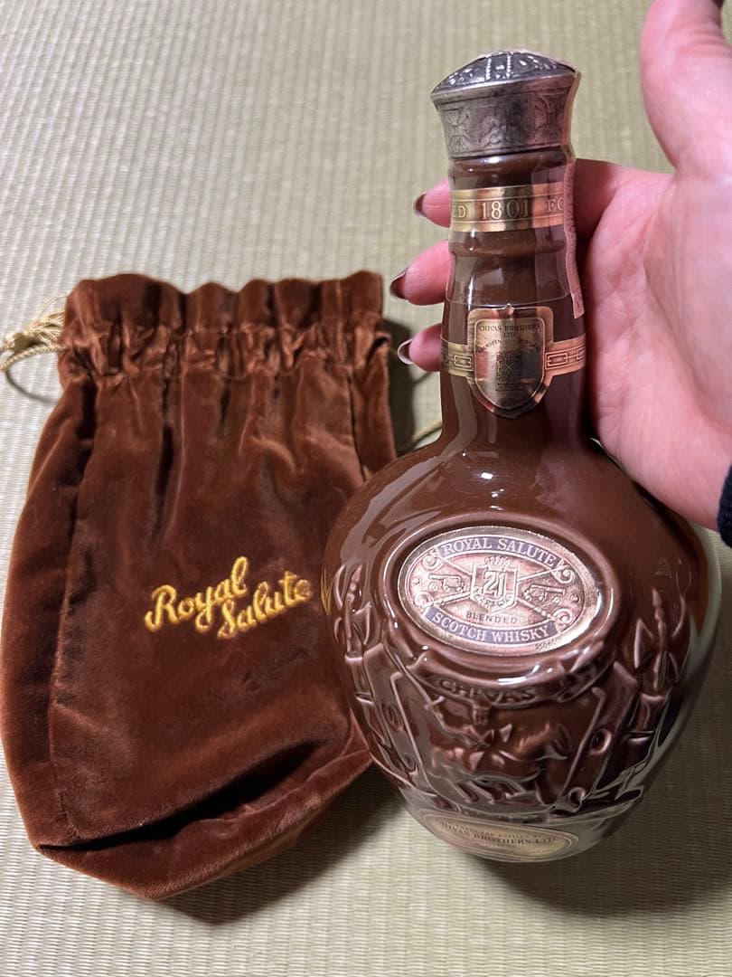 稀少レア、サントリーウイスキー、リザーブ、ラベル絵柄、国技館、琥珀