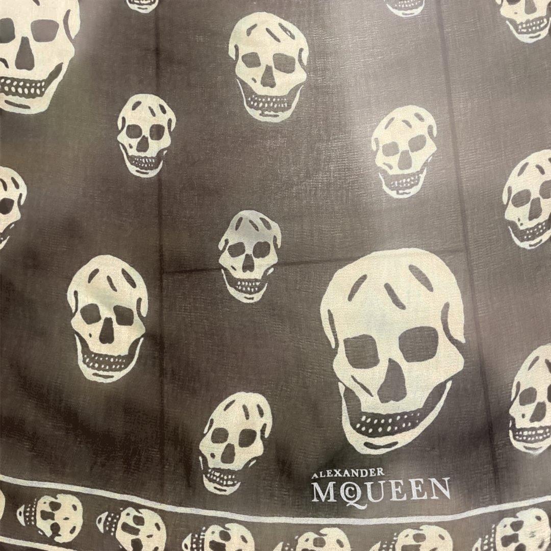 Alexander McQueen スカルバンダナ