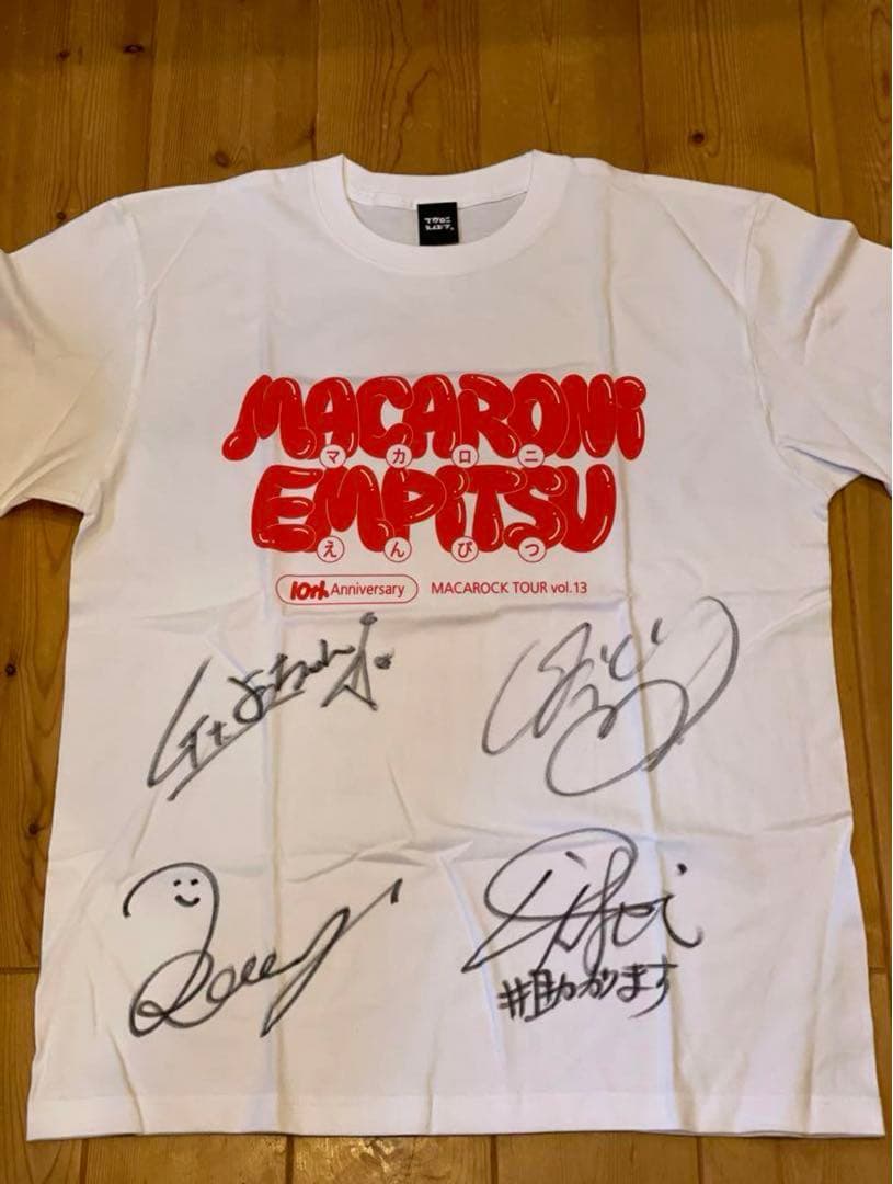 マカロニえんぴつ サイン入りTシャツ - メルカリ