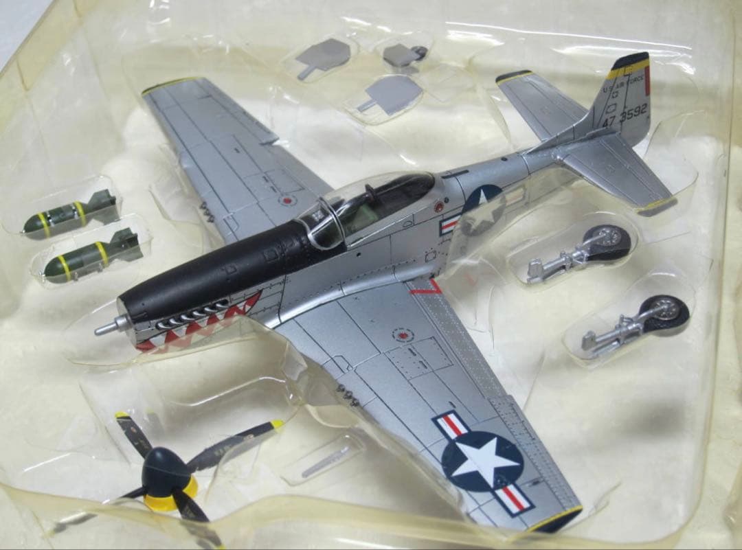 ドラゴンウイングス ウォーバーズ P-51D マスタング シャークマウス