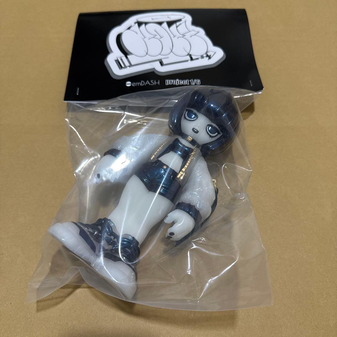 emDASH MOVE 1/6計画限定カラー 新品未開封品 ソフビ