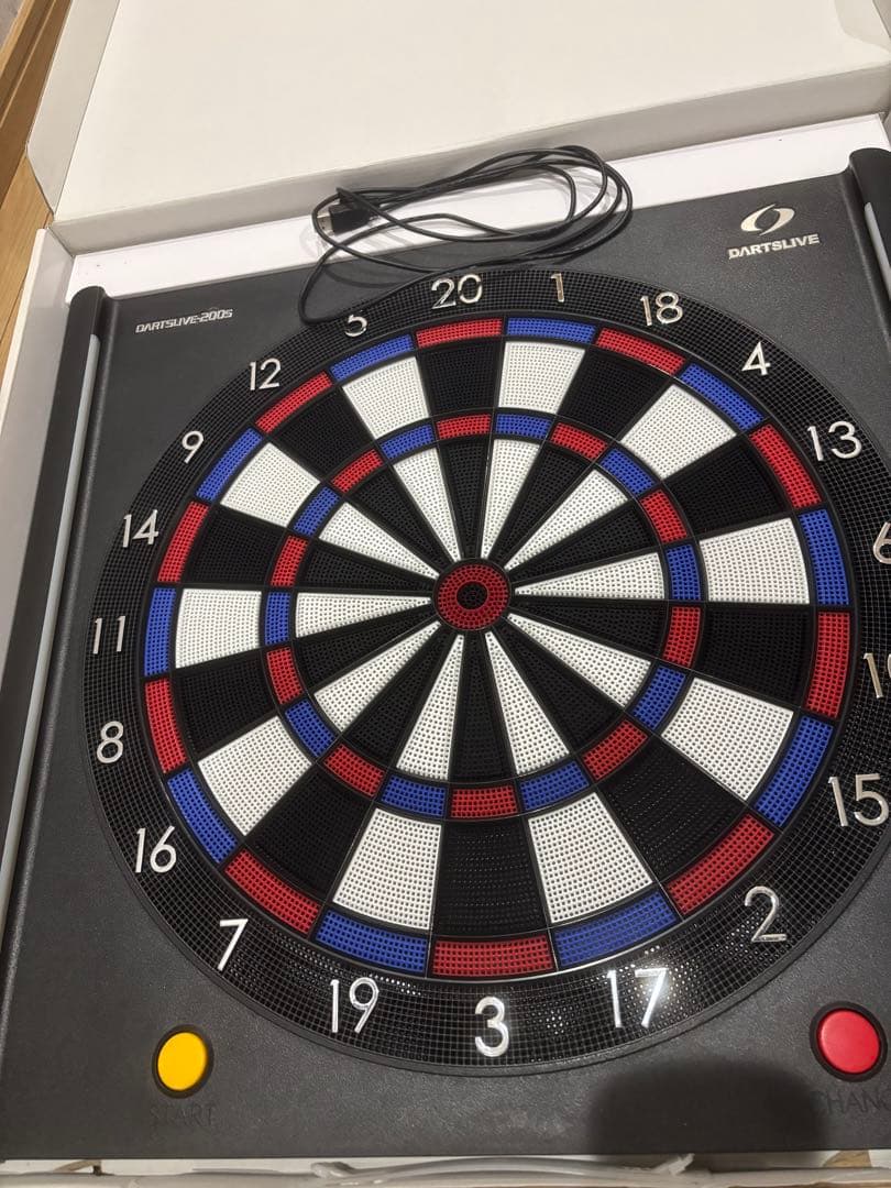 美品　本体DARTSLIVE 200S ダーツボード