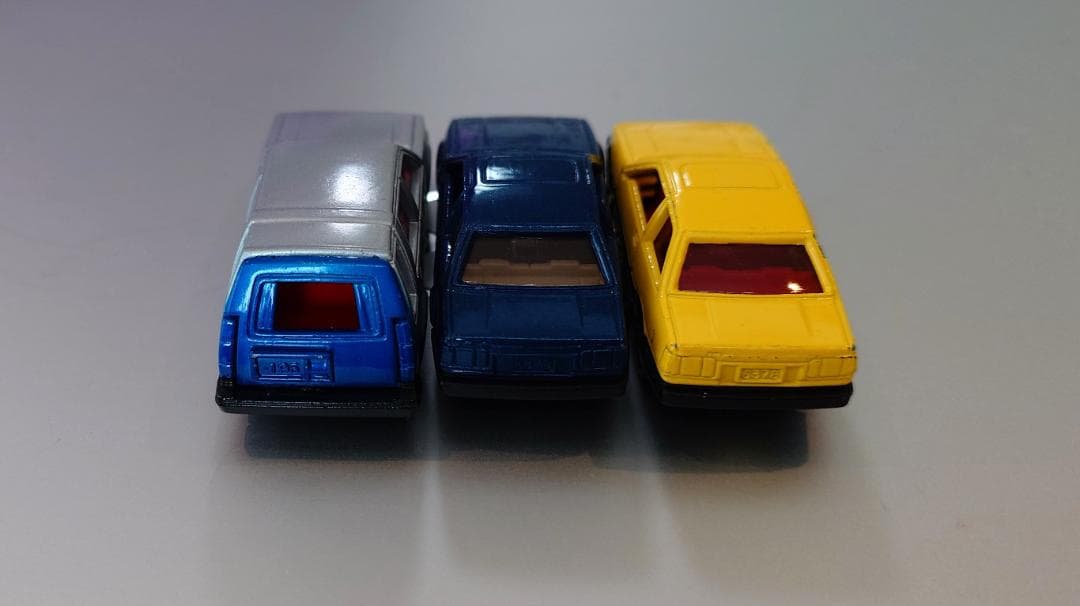 日本製 トミカ】トヨタ スプリンタートレノ、カリブ 3台（No.23、67）