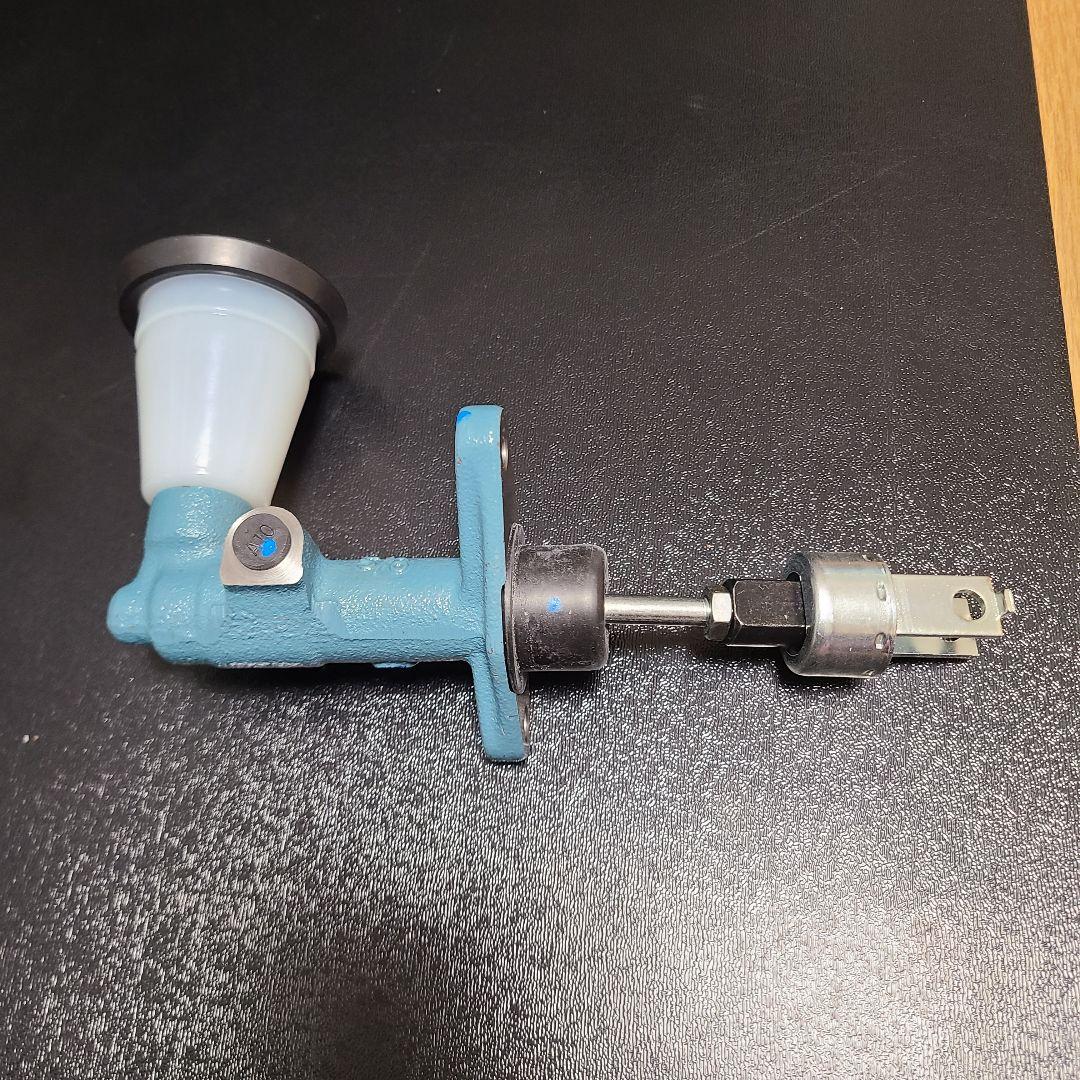 TOYOTA クラッチマスタ シリンダASSY 品番31410-22240