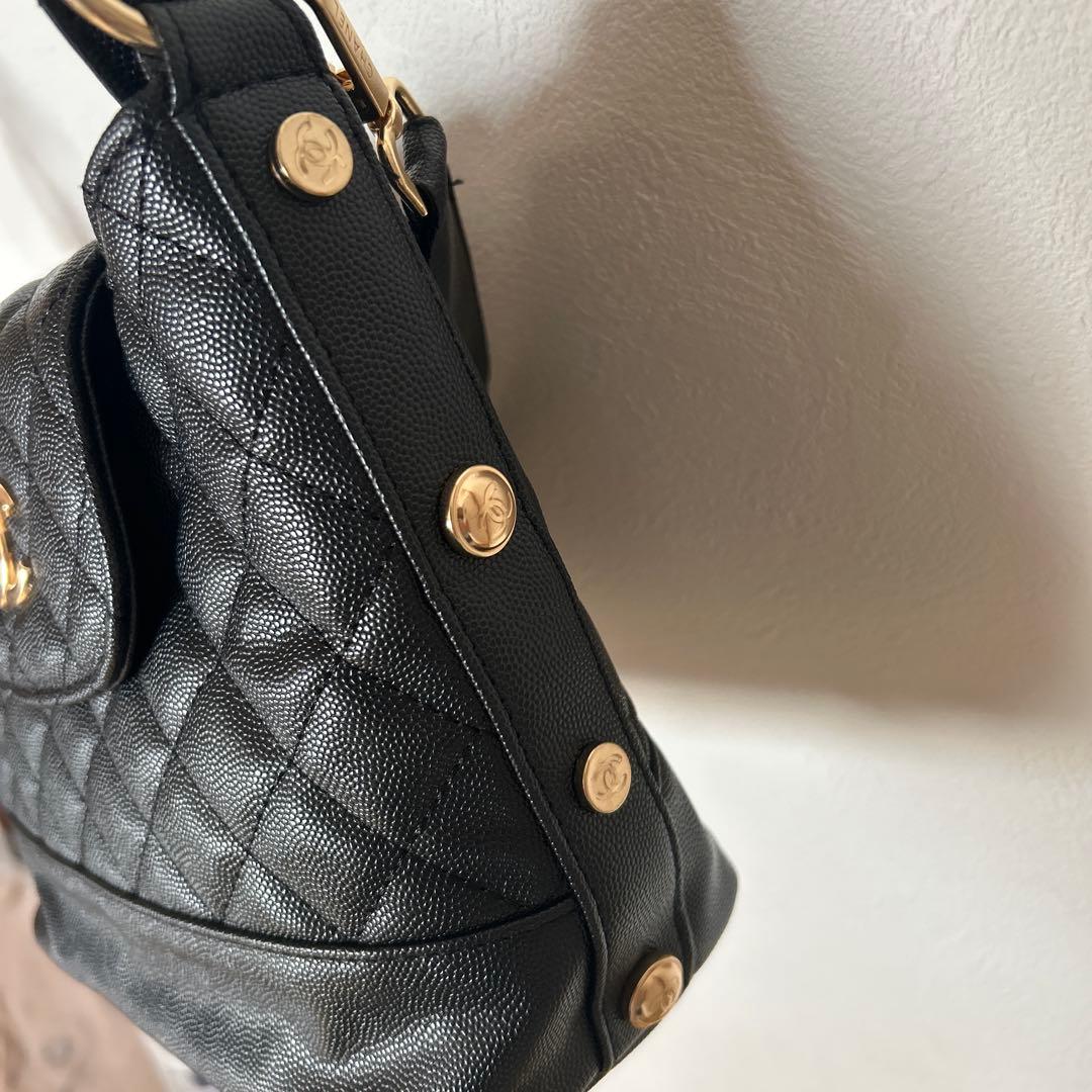 ブラックショルダーバッグ　ノベルティ　CHANEL