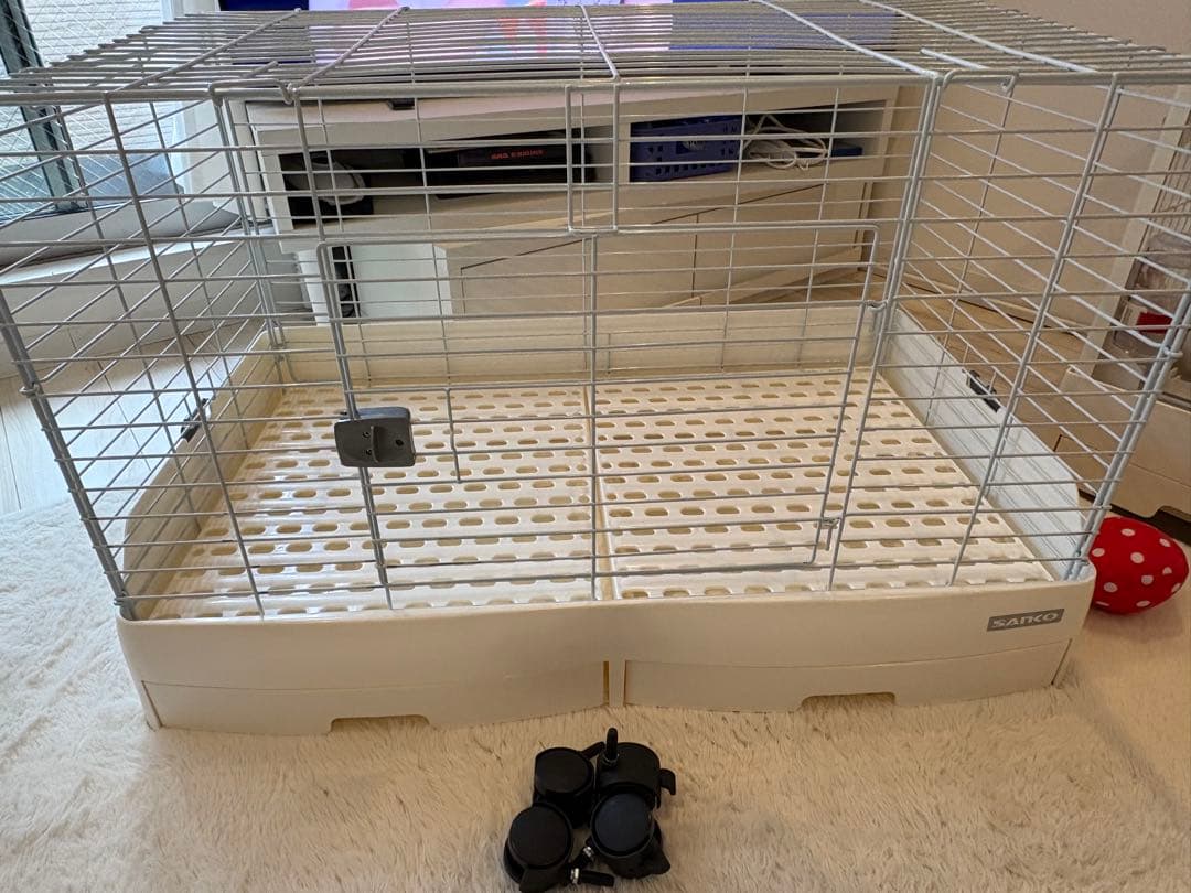 イージーホーム80 エボ ホワイト おまけ付き(かじり木(大中小)、ボール)