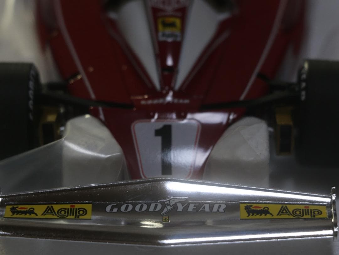 ホットウィール　フェラーリ３１２Ｔ２　1／１８　１９７６モナコＧＰ優勝Ｎ・ラウダ