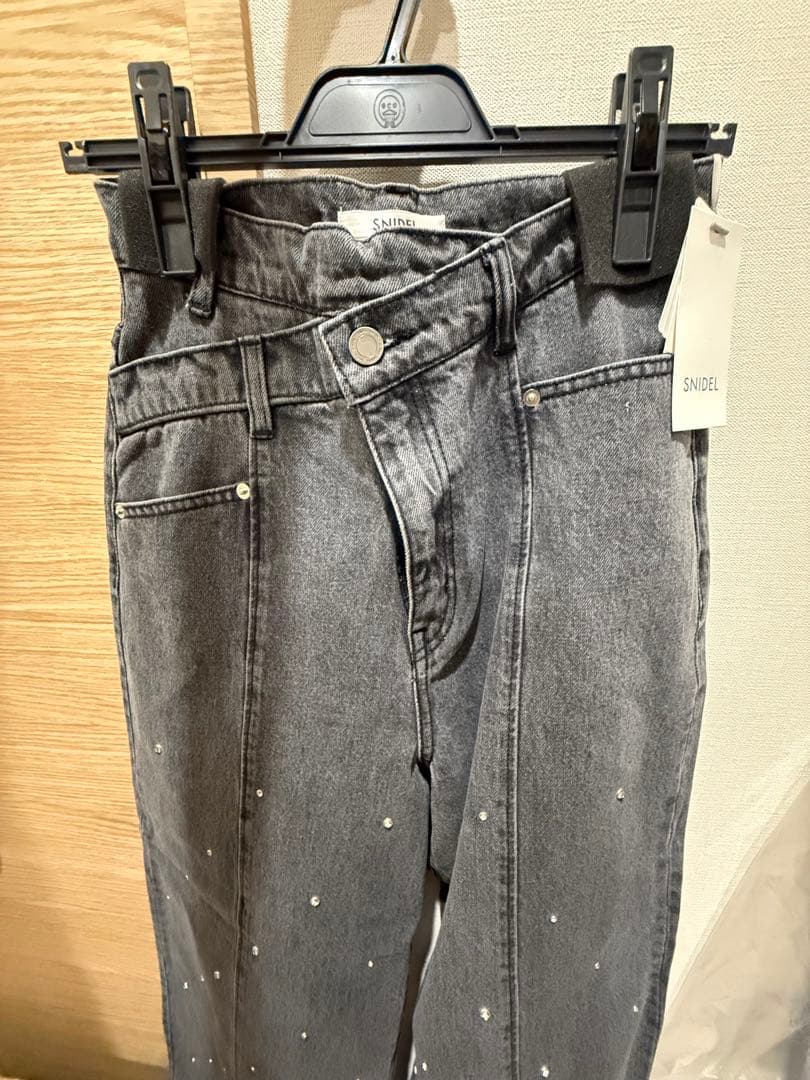 ラインストーンデザインワイドデニムSWFP244233