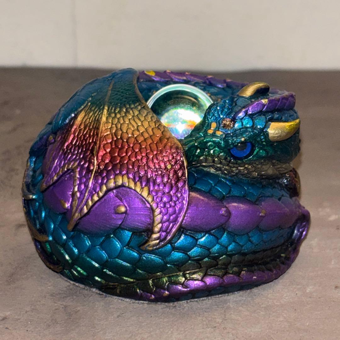 Windstone Editions　ドラゴンのフィギュア　置物