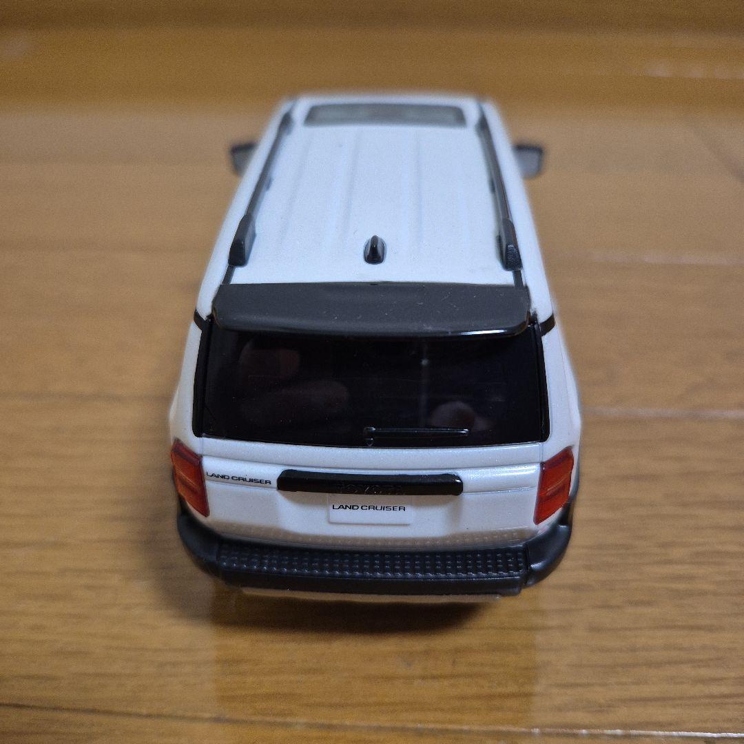 ランドクルーザー２５０　1/30色見本ミニカー【店頭展示用】