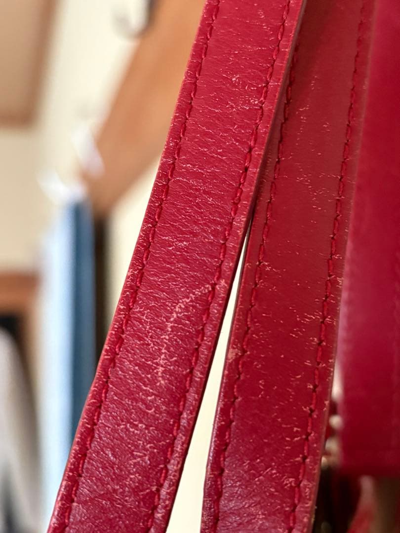 【週末お値下げ】赤GUCCI トートバック　GG柄　キャンバス　バケツ型