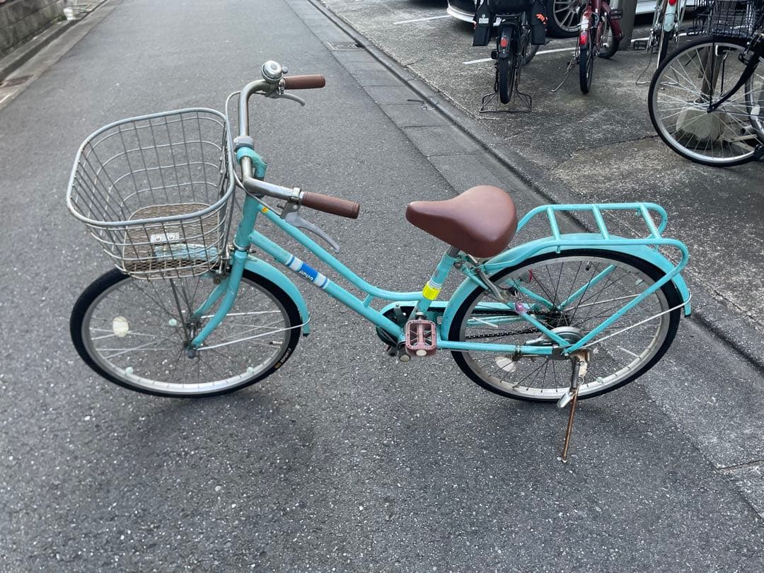 子供用自転車 水色 前面バスケット付き 子供用自転車 水色 前部バスケット付き 子供用自転車 水色 前面