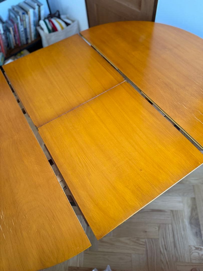 希少！　ケース・ブラークマン ダイニングテーブル 直径104.5cm