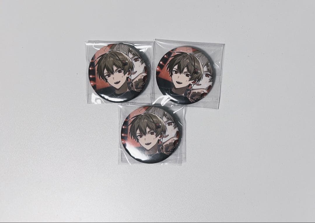 シクフォニ 缶バ 2many 暇72 - メルカリ