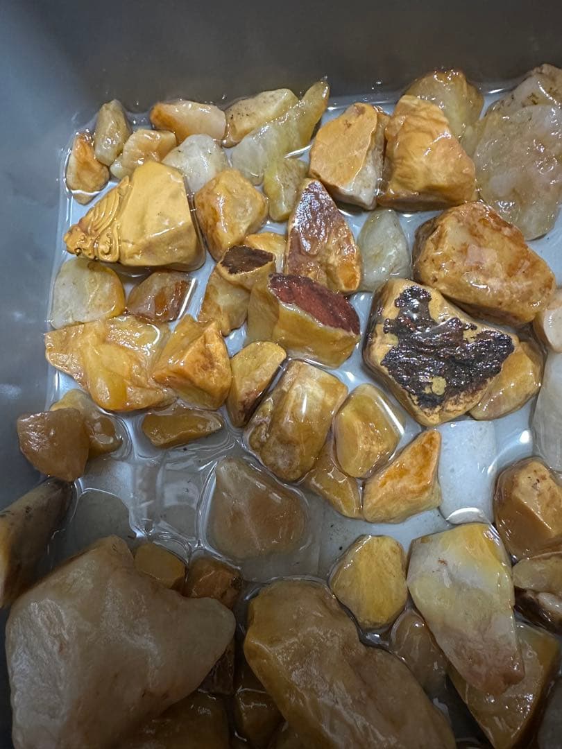 200個➕80個おまけ付き‼️田黄石皮付原石 篆刻 印材 印石