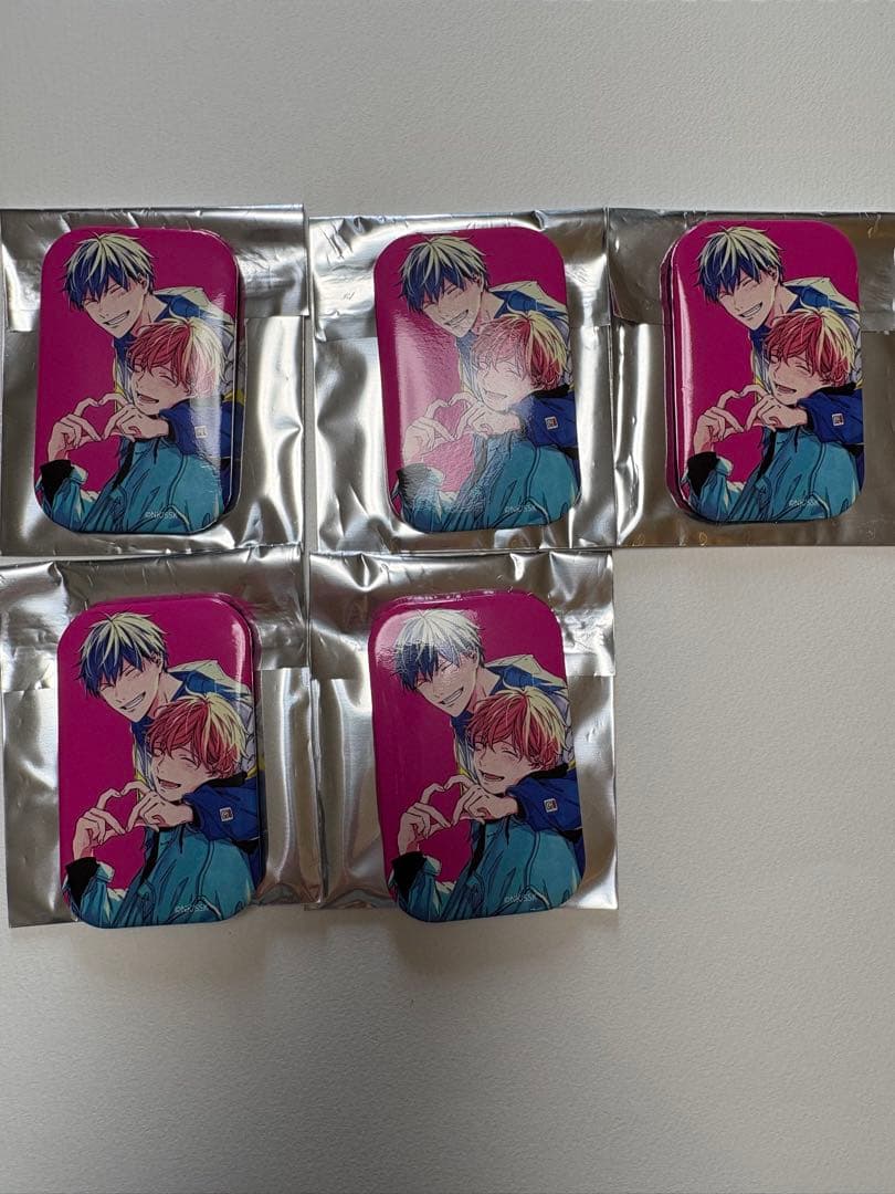 ギヴン スクエア缶バッジ 真冬 立夏