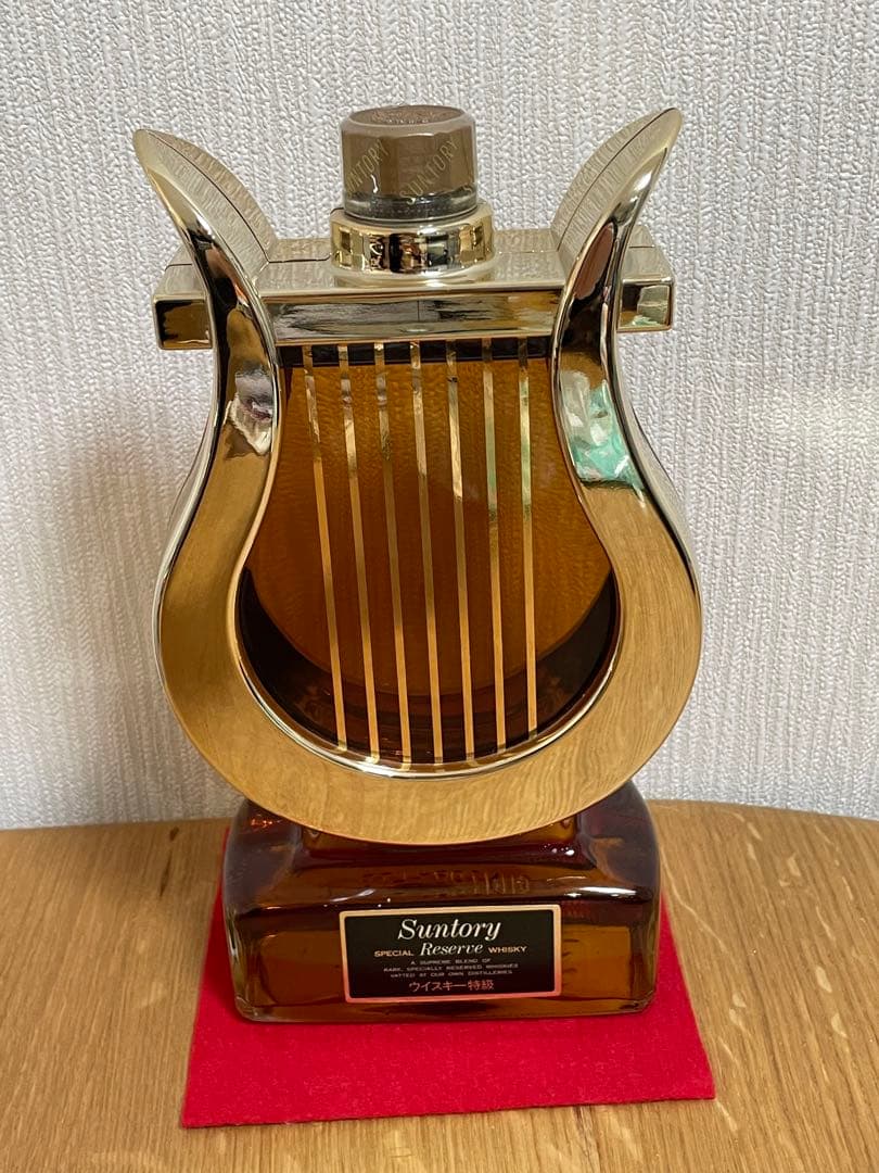 サントリーウイスキースペシャルリザーブ楽器ボトルハープ型