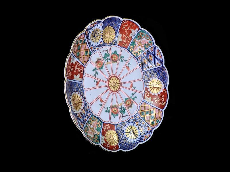 大聖寺伊万里　金襴手　菊花紋の図　８寸菊皿　E367AS-CPs