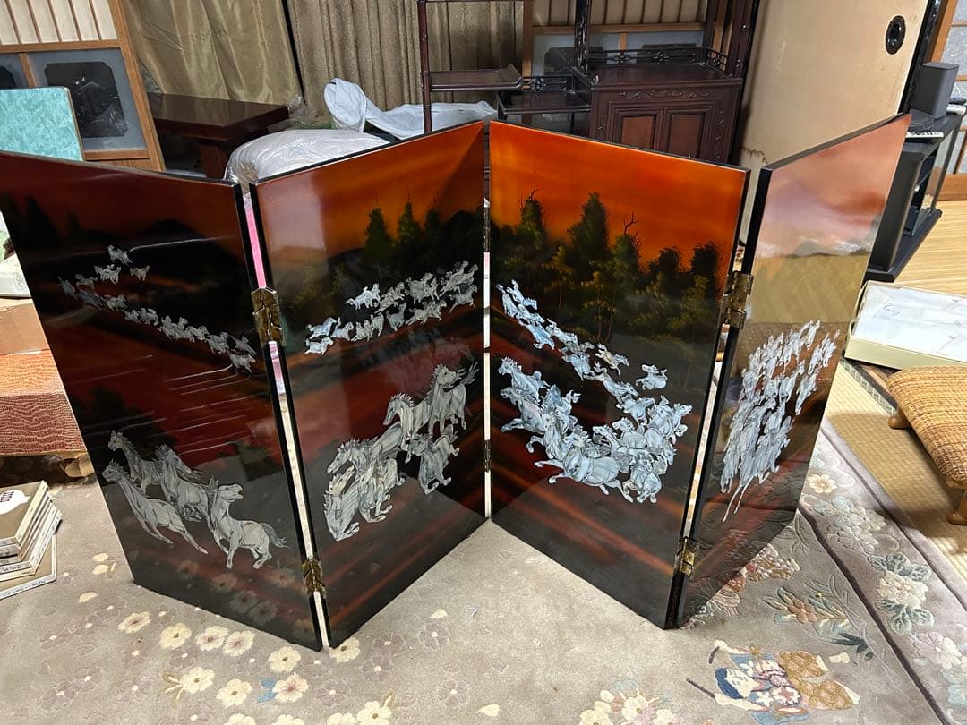 中国美術 螺鈿細工 衝立漆塗り 万馬奔騰図 令和8年干支