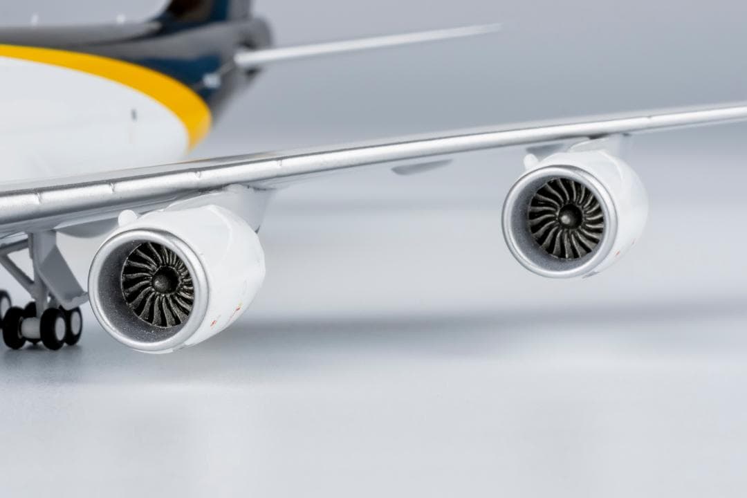 UPS 747-8F N633UP 1/400