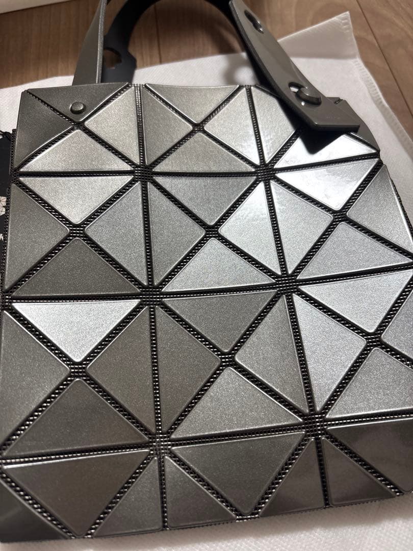 BAO BAO ISSEY MIYAKE CARAT ガンメタル