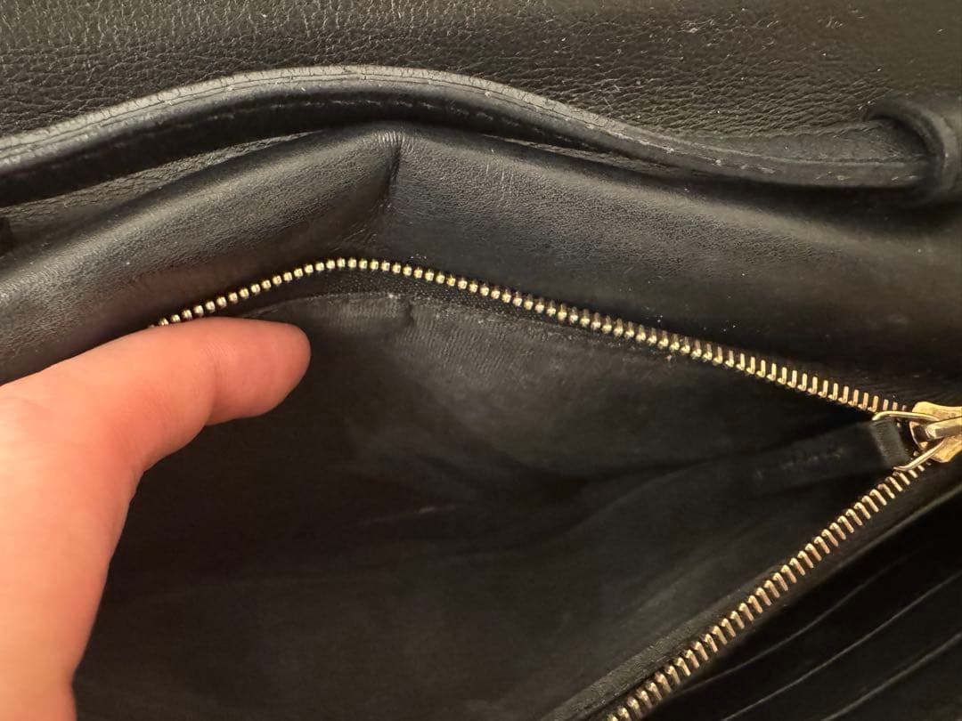 Gucci レザー ショルダーバッグ