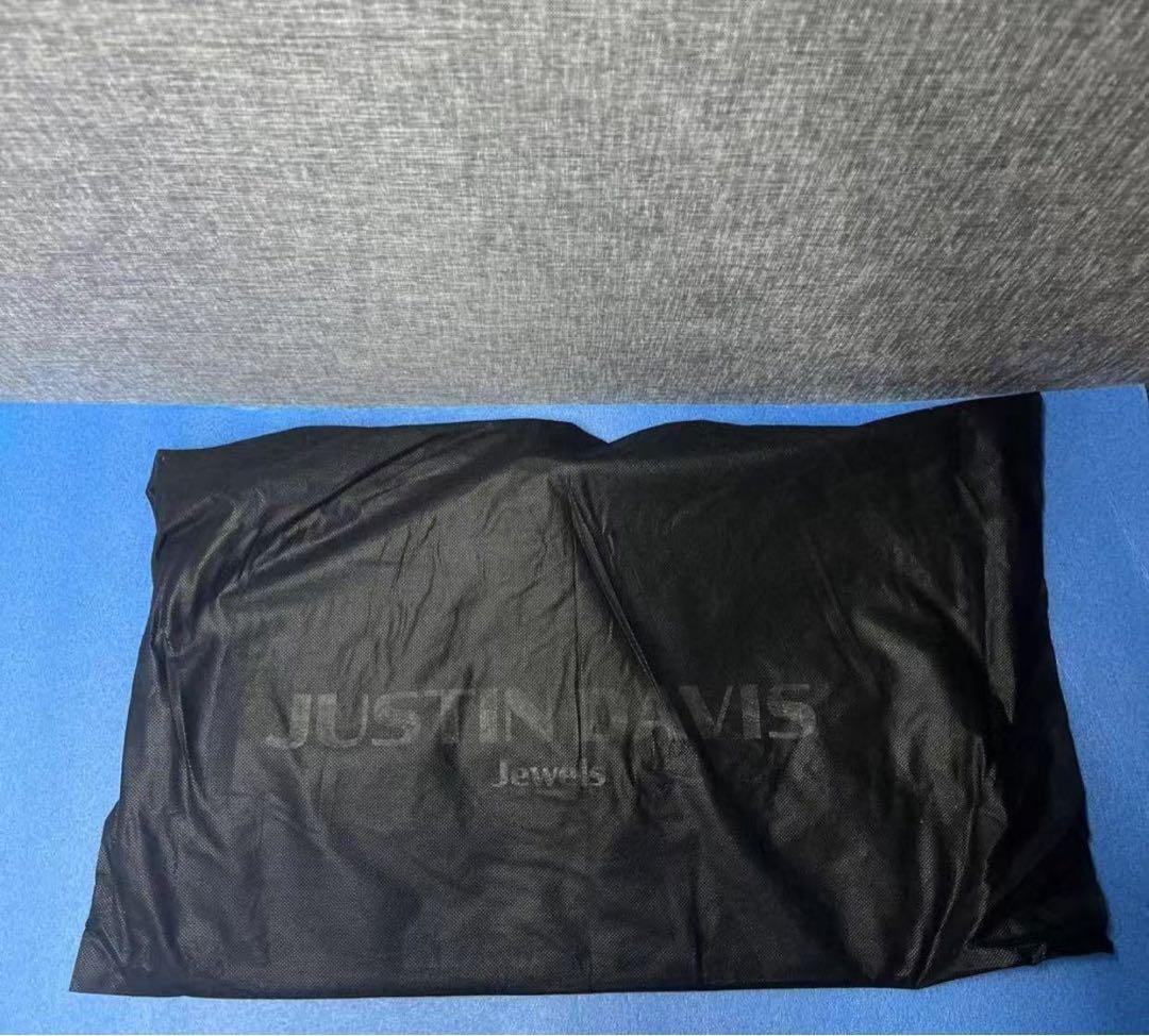 JUSTIN DAVIS GOODS COLLECTION “ATTRACT”