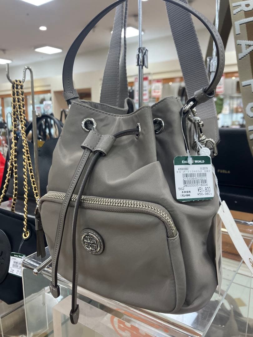 【未使用】トリーバーチ ナイロン巾着2WAYバッグ グレージュ