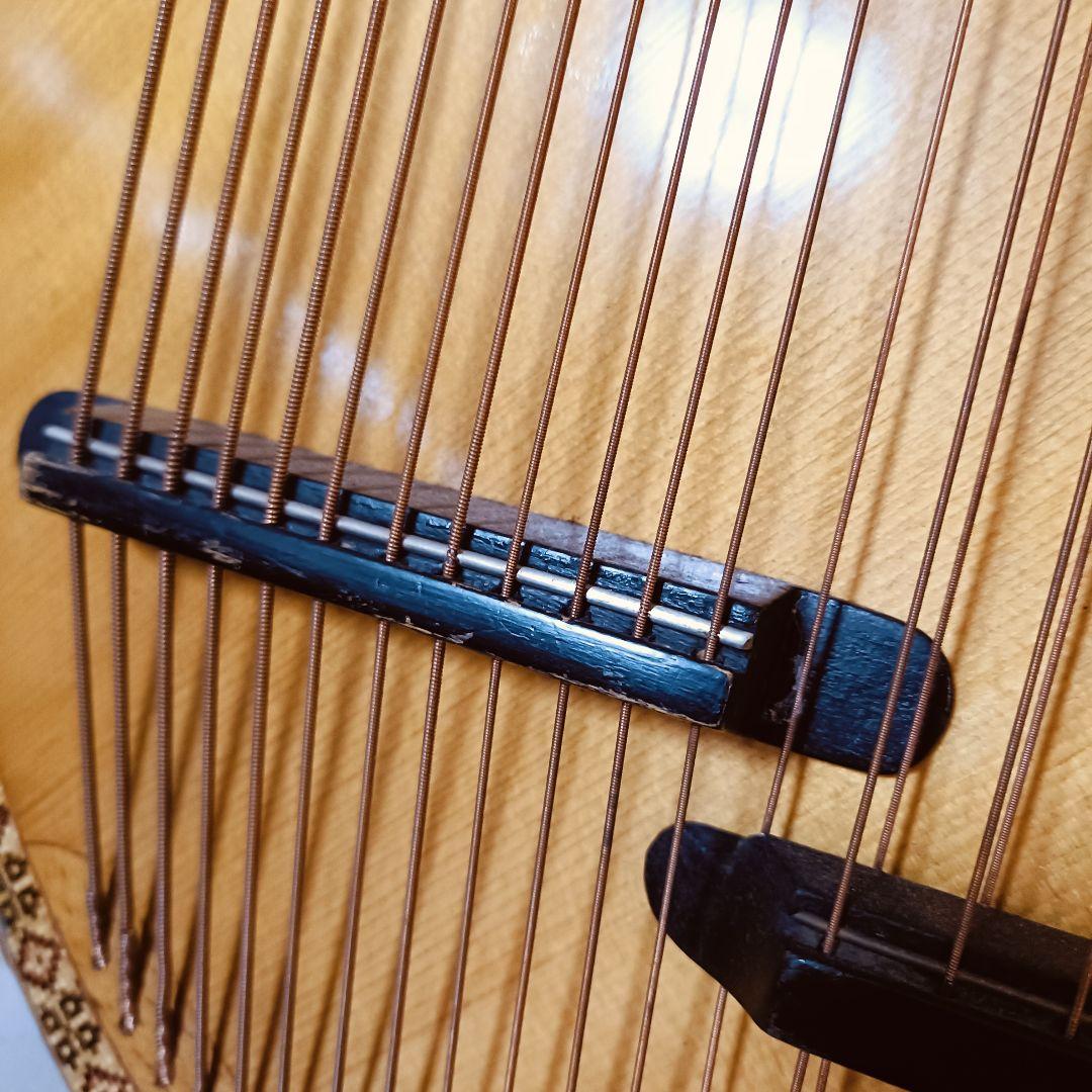 　楽器　バンデューラ　縦琴　ライアー　ハープ　ライヤー　民族楽器