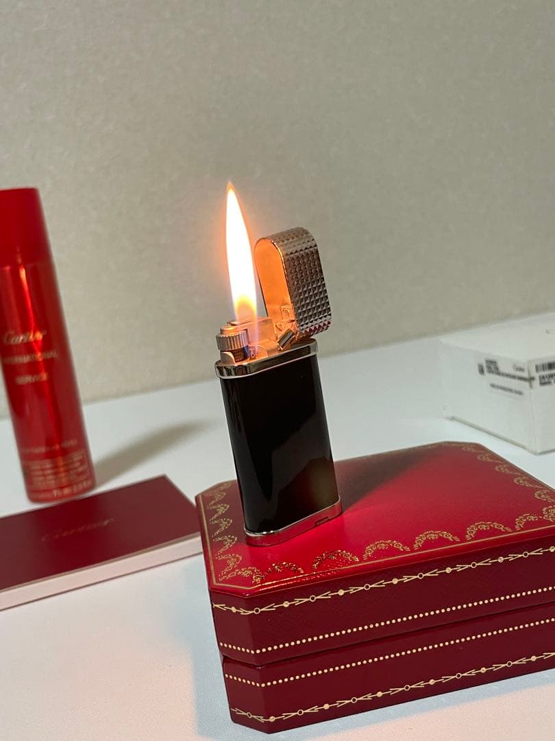 カルティエ　ガスライター　未使用に近い　本物