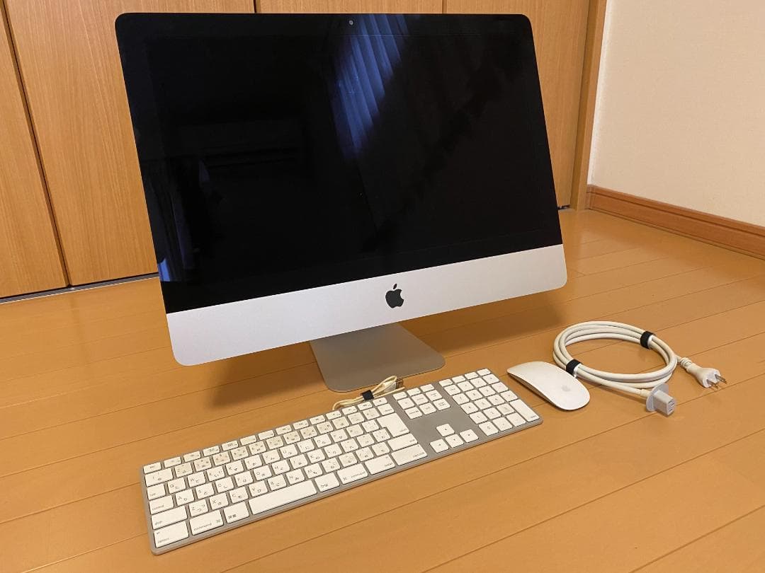 Apple iMac 21.5 Catalina 純正キーボード・マウス付き
