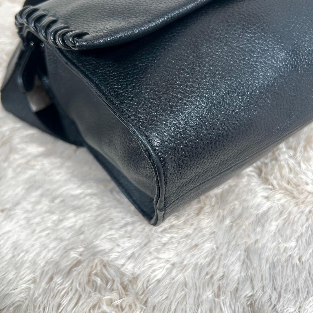 極美品✨　イアパピヨネ　ワイドテープショルダーバッグ　黒　ブラック