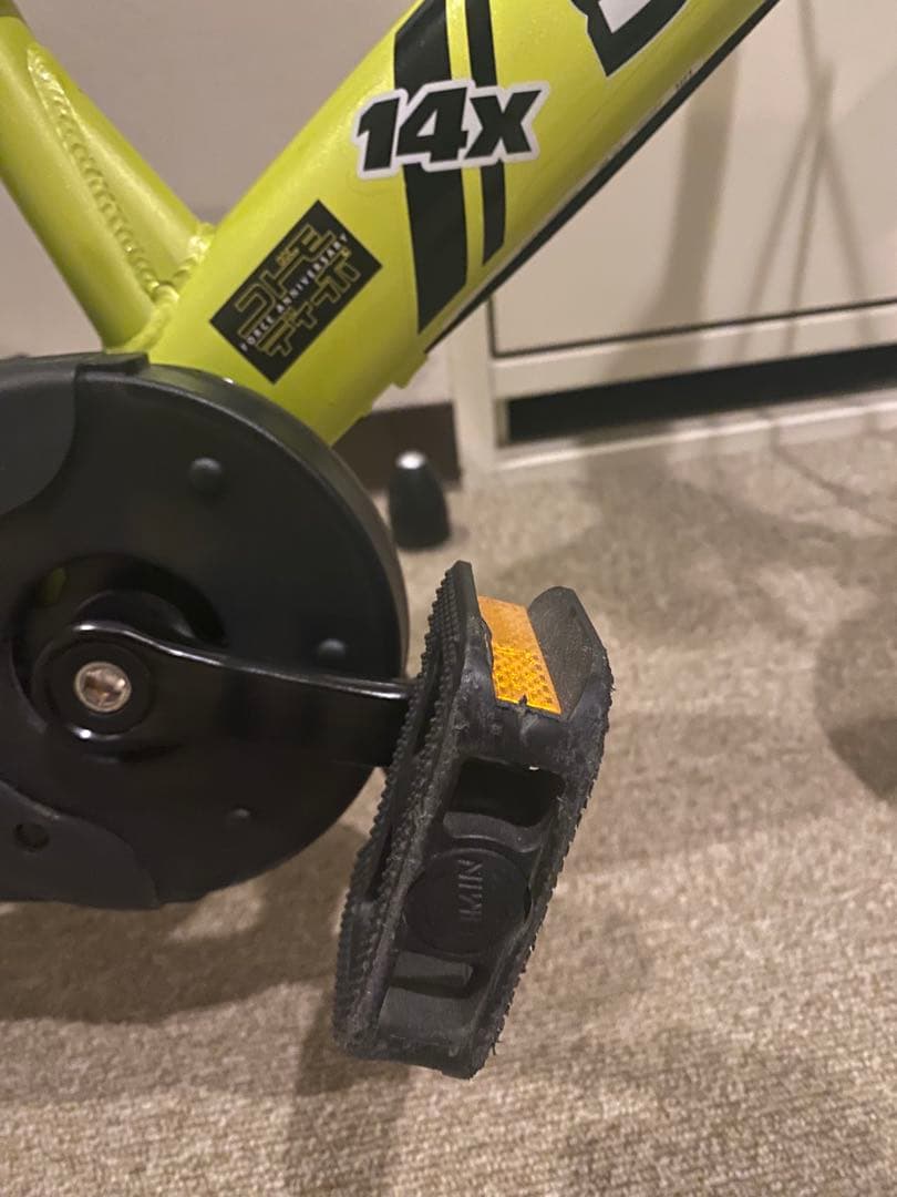 STRIDER ストライダー 14x ライムイエロー 大人気 STRIDER