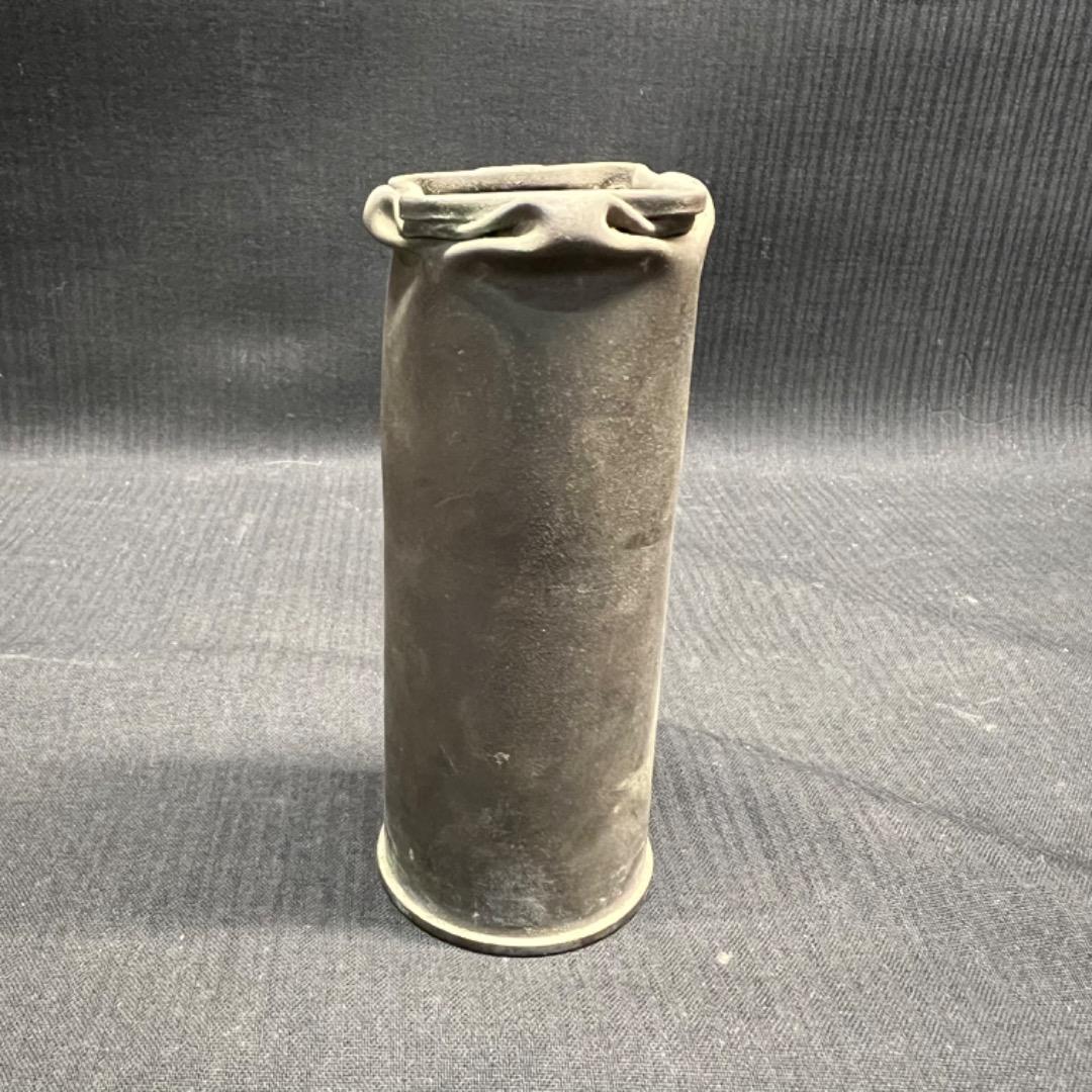 〇Ec右1002 日本軍 戦争やっきょう 一輪挿し 筒型 置物 ヴィンテージ