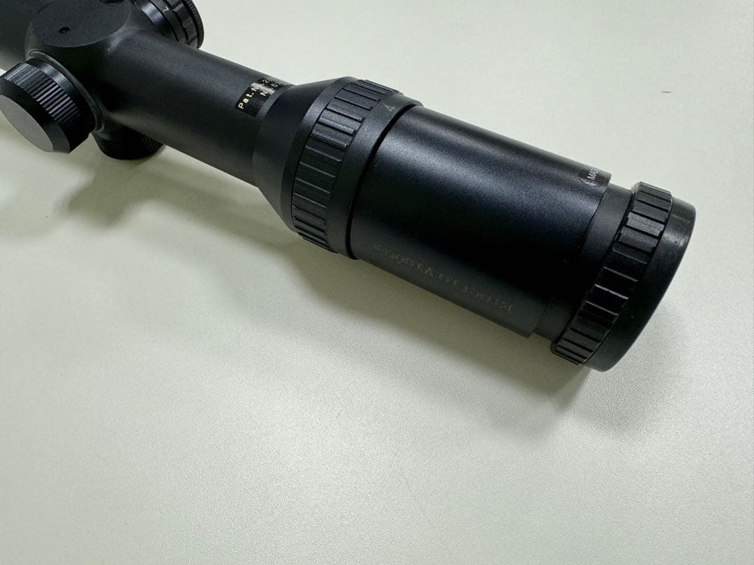 日本製　実銃用　スコープ　1ー4倍　Electro Visee II